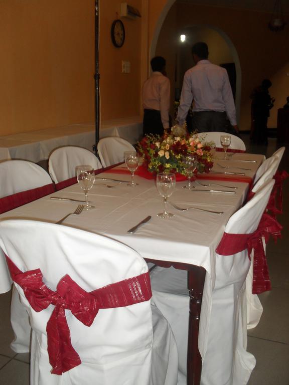 Royal Mount Hotel Kandy Eksteriør billede