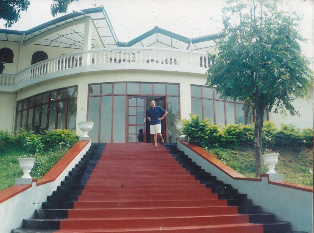 Royal Mount Hotel Kandy Eksteriør billede